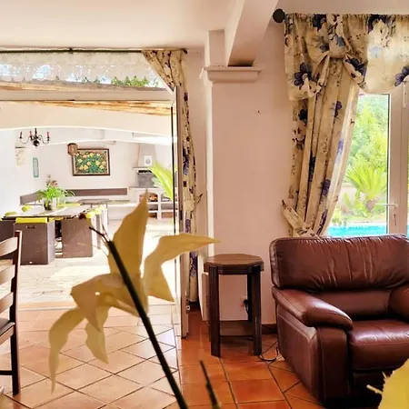 Provencale A Maxime, Golf De Saint Tropez