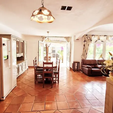 Provencale A Maxime, Golf De Saint Tropez Villa *